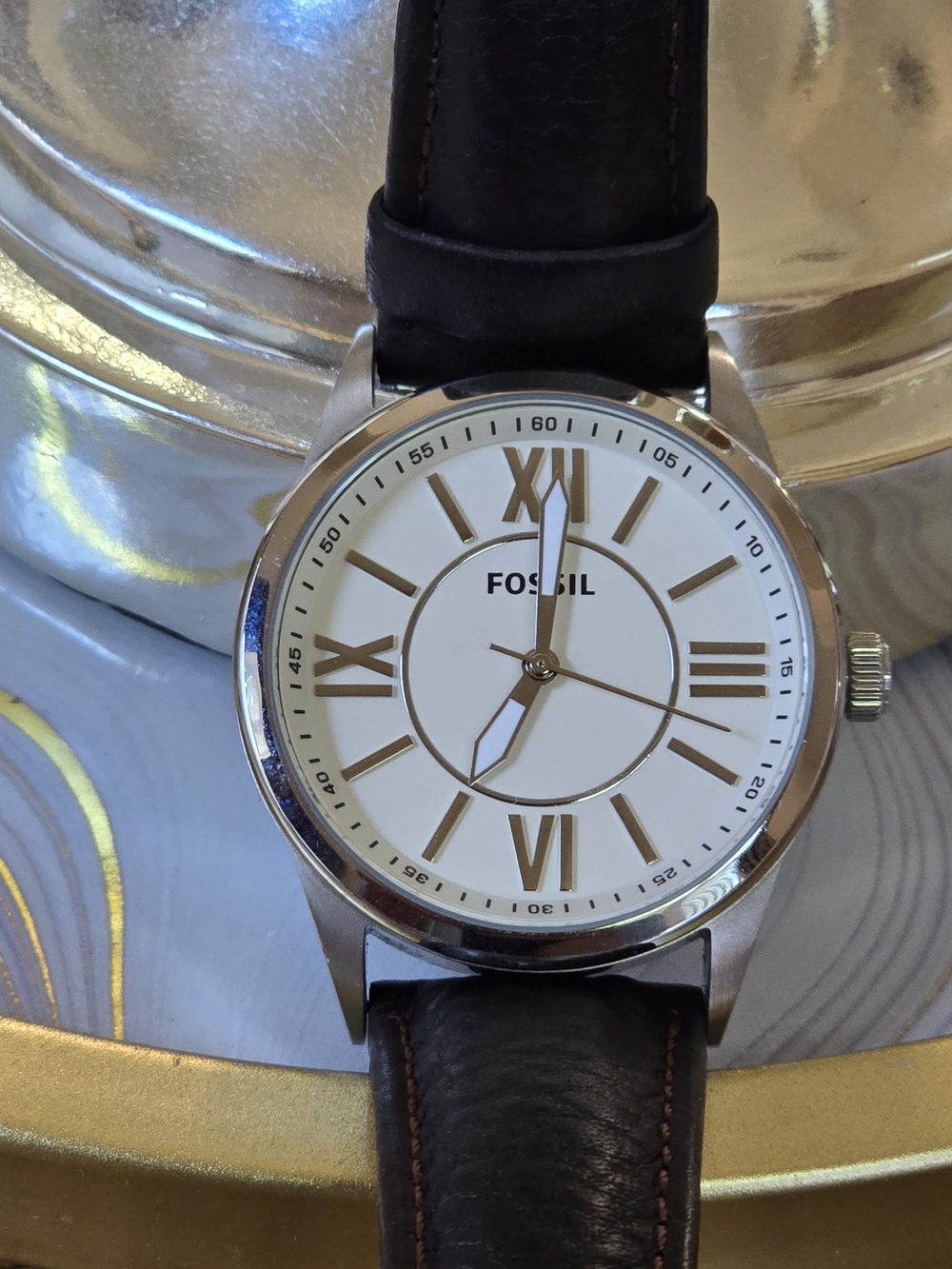 Fossil Men's Silver Case White Dial Leather Strap Watch